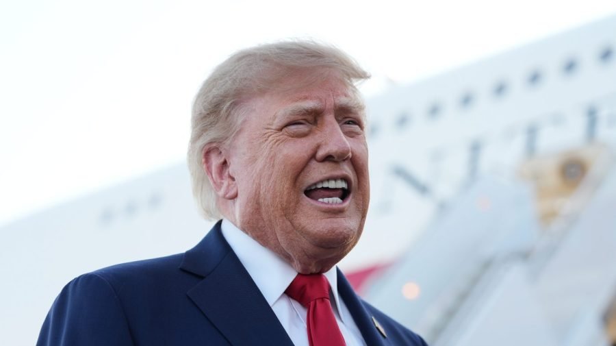 Trump blames Fed board, not Warsh, for rate hikes
