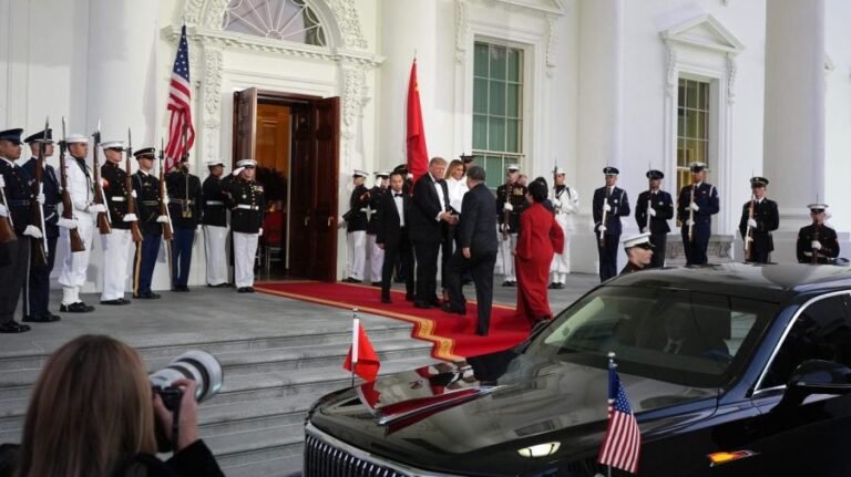 Chinese media scuffle with US journalists, Secret Service during Xi visit