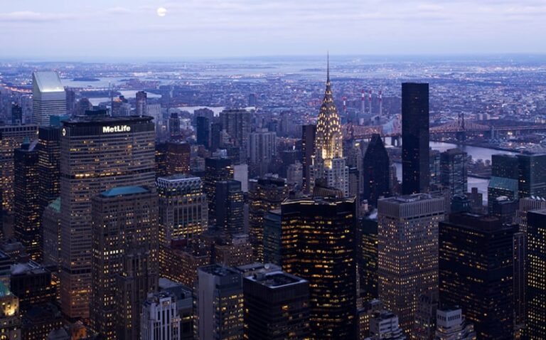 Canadian Group Buys Manhattan Hotel for $50M