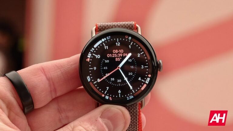 Google's Stephen Curry Edition Pixel Watch 5 lands for $580