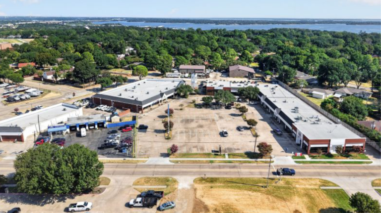 Lucrum Realty Acquires 50K-SF Lewisville Retail Center