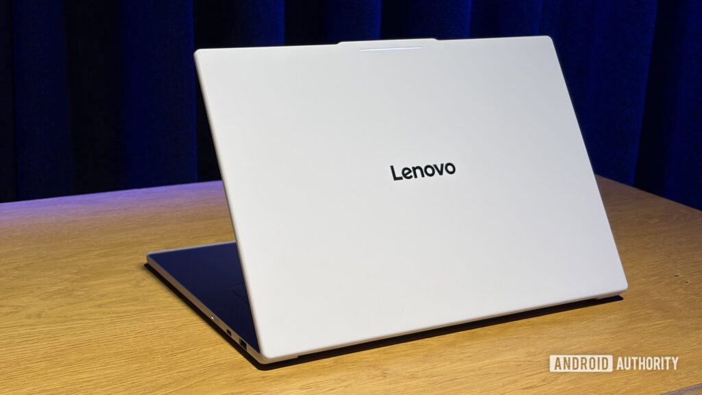 Lenovo’s first Googlebook will cost less than you (and Google) thought