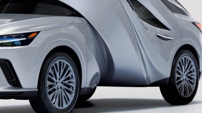 Someone Used The Photoshop Warp Tool On A Lexus In Real Life