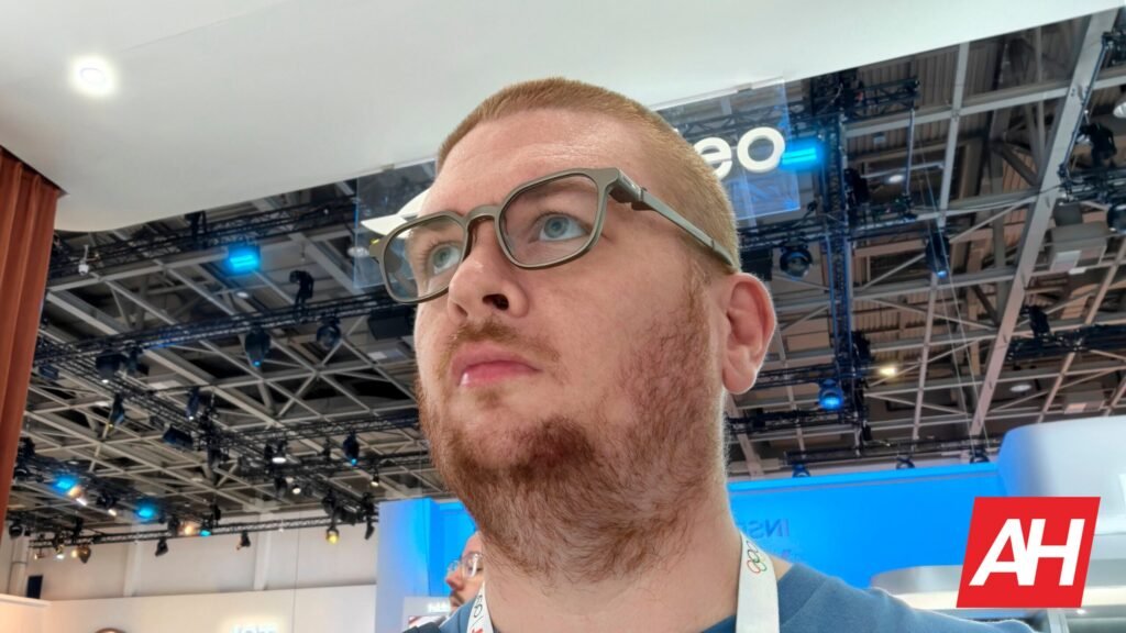 I've Worn a Lot of Smart Glasses, and the RayNeo iO Is the Lightest Pair I've Tried Yet