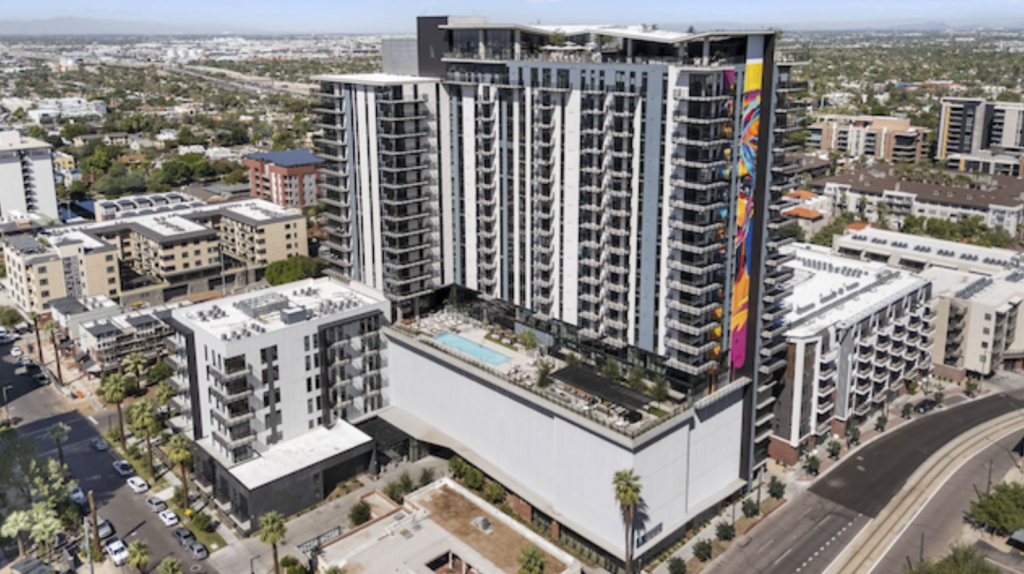 Investor Duo Lands Refi for 389-Unit Phoenix Rental Property
