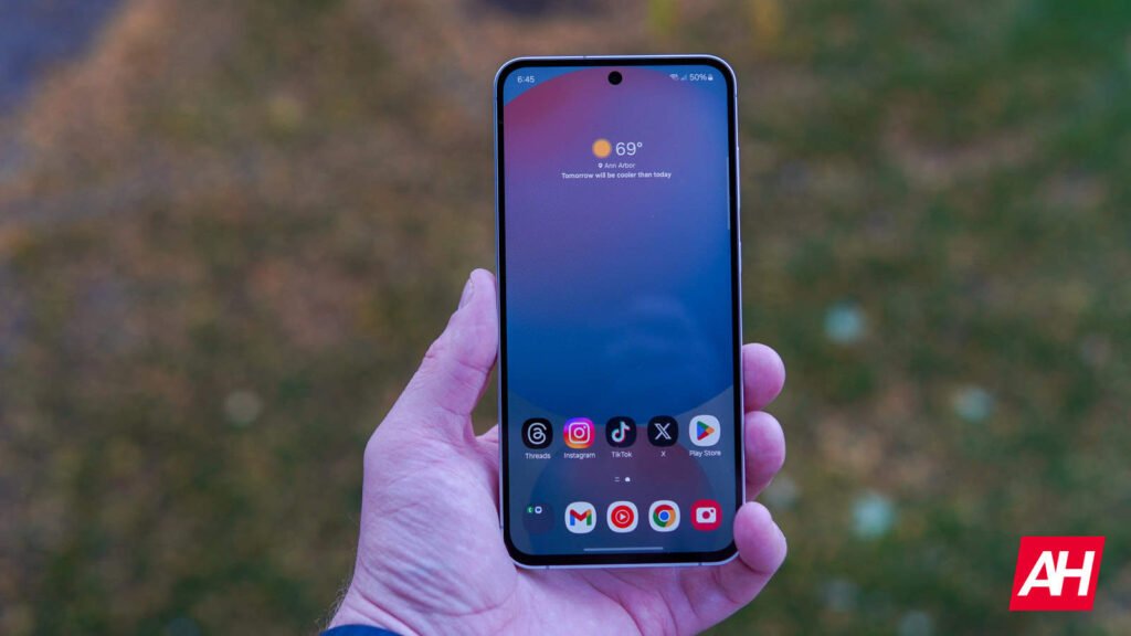 Samsung Rolls Out One UI 9 Beta Update to a Handful of Devices