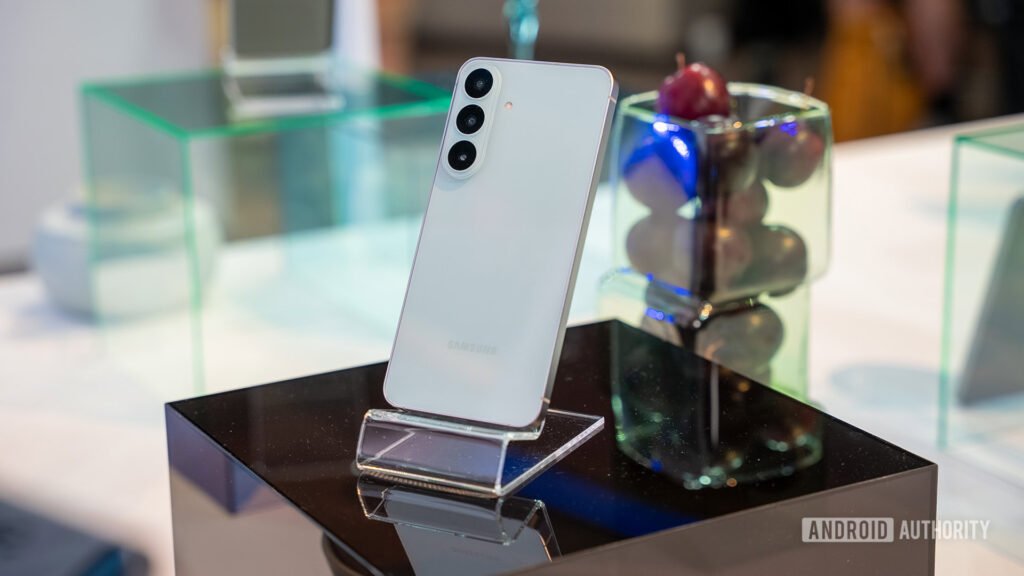 5 Android phones you should buy instead of the Samsung Galaxy S26 FE