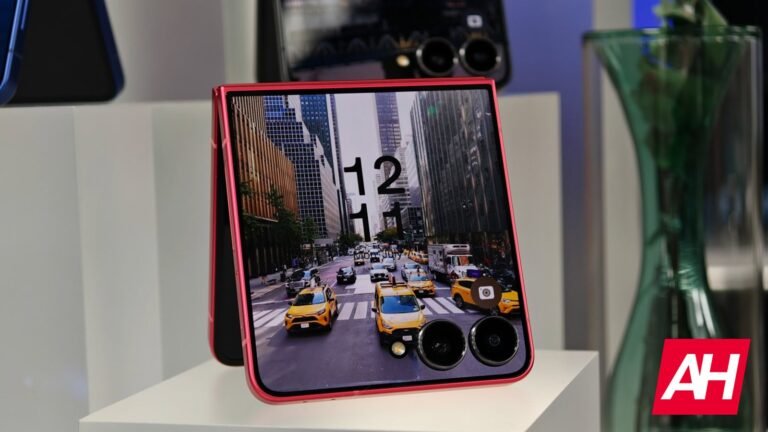 Samsung Rolls out the First One UI 9 Beta for Galaxy Z Flip 7