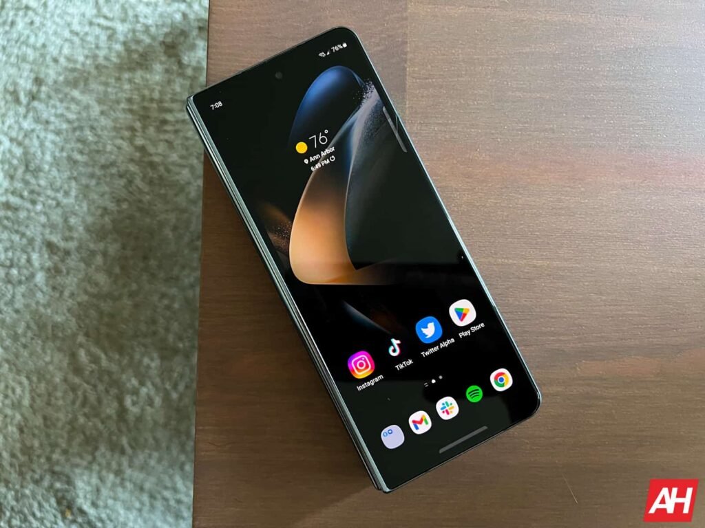 Samsung Officially Shifts Galaxy Z Fold 4 and Flip 4 to Quarterly Patches