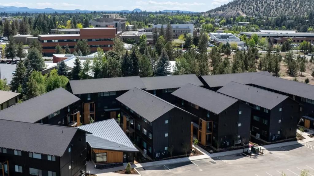 Fourth Avenue Capital Acquires 87-Unit Apartments in Bend