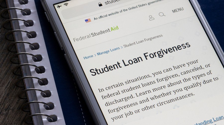 Student loan borrowers race for lower payments as changes come to a head