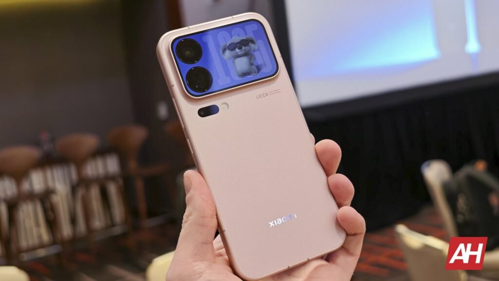 I Got My Hands on the First Phone With Qualcomm's New Extreme Chip, and It Solved One of My Biggest Phone Complaints