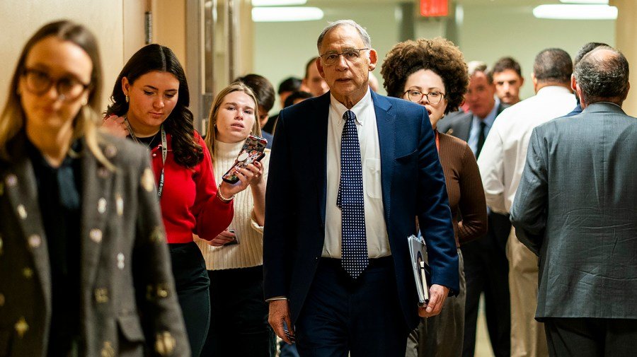 Senate panel advances farm bill following McConnell’s return