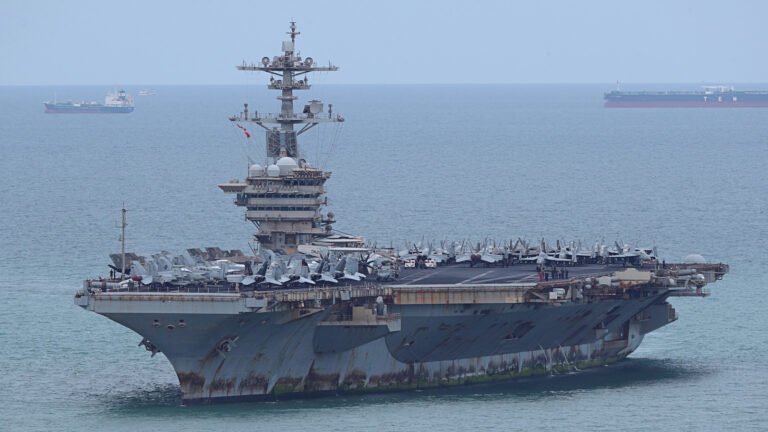 USS Abraham Lincoln Pulls Into Thailand A Rusty Mess After 286 Days At Sea