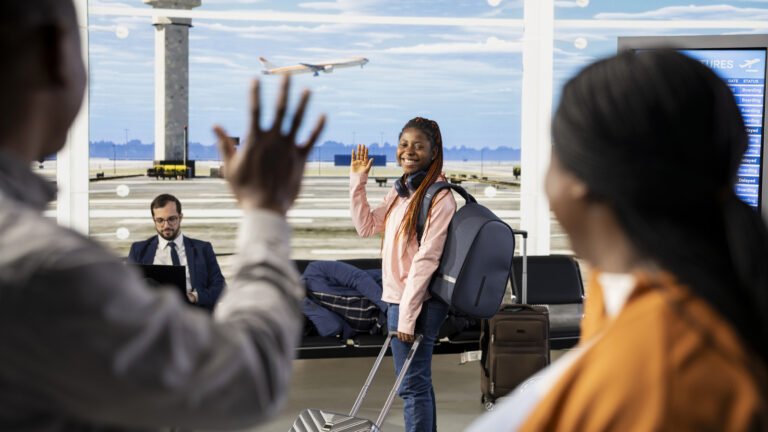 TSA May Let You Welcome Your Loved Ones Home Right At The Airport Gate Again