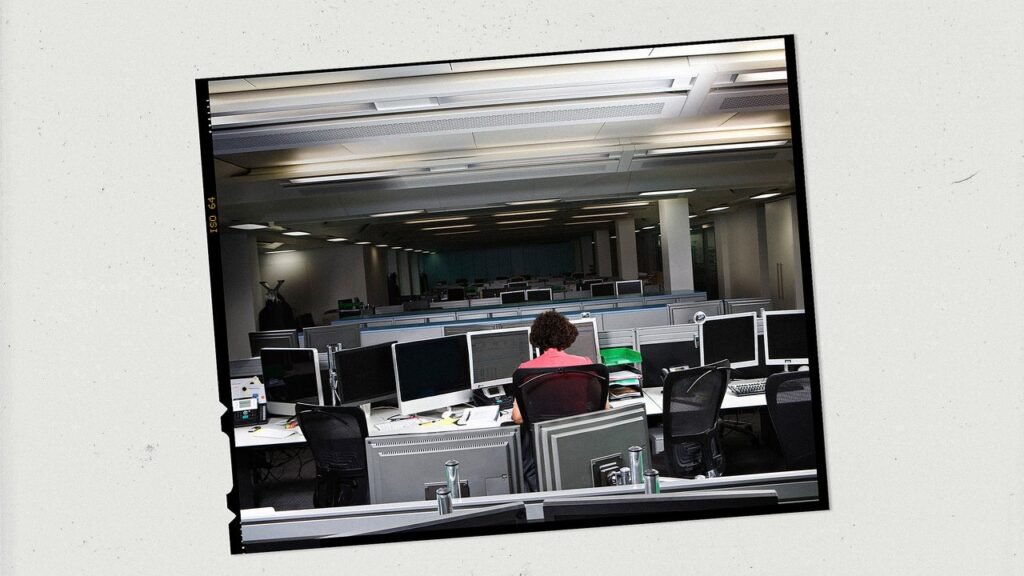 Workers who feel ostracized at work are less productive, study shows