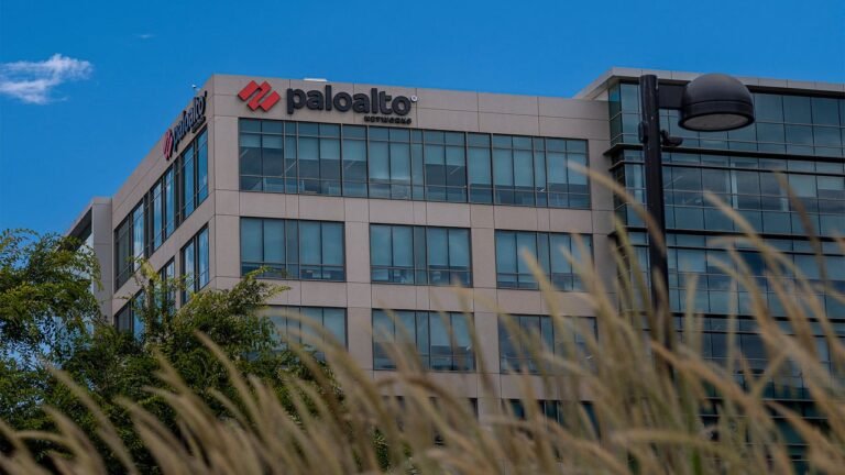 CrowdStrike, Palo Alto Networks surging today as AI doomsday fears jolt cybersecurity stocks