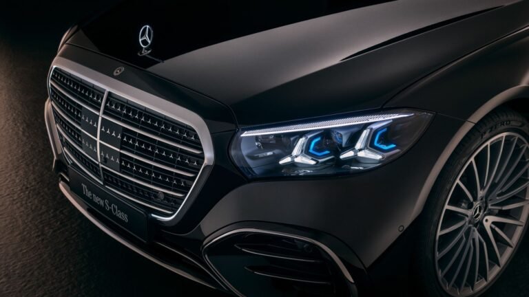 Mercedes' New Flagship Sedan Looks Incredible: Photo Gallery