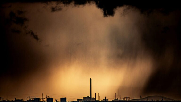 Volatile Organic Compounds Have Been Underestimated in the Carbon Cycle
