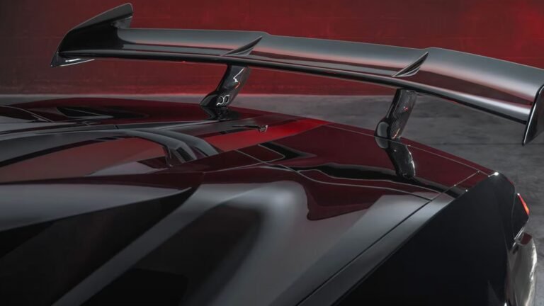 1,250 HP, 9-Second Quarter-Mile, And A Full Warranty: The Corvette Changed The Factory Hypercar Game