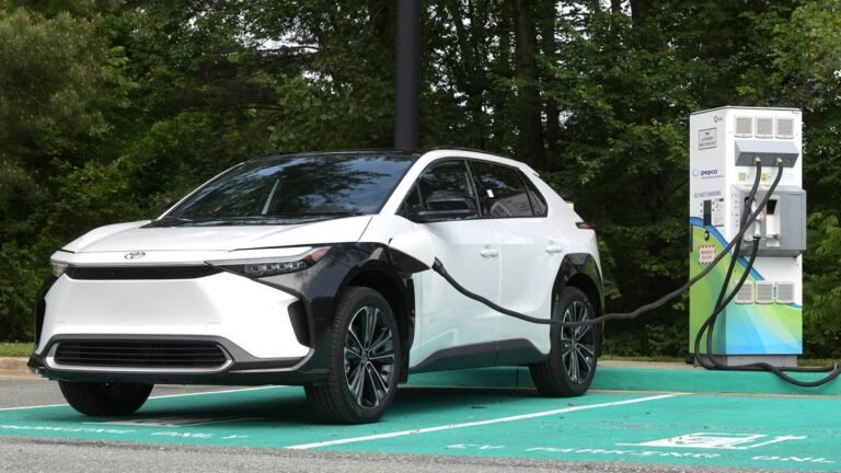 Japan Will Knock $8,450 Off Your EV, But You'd Better Keep It