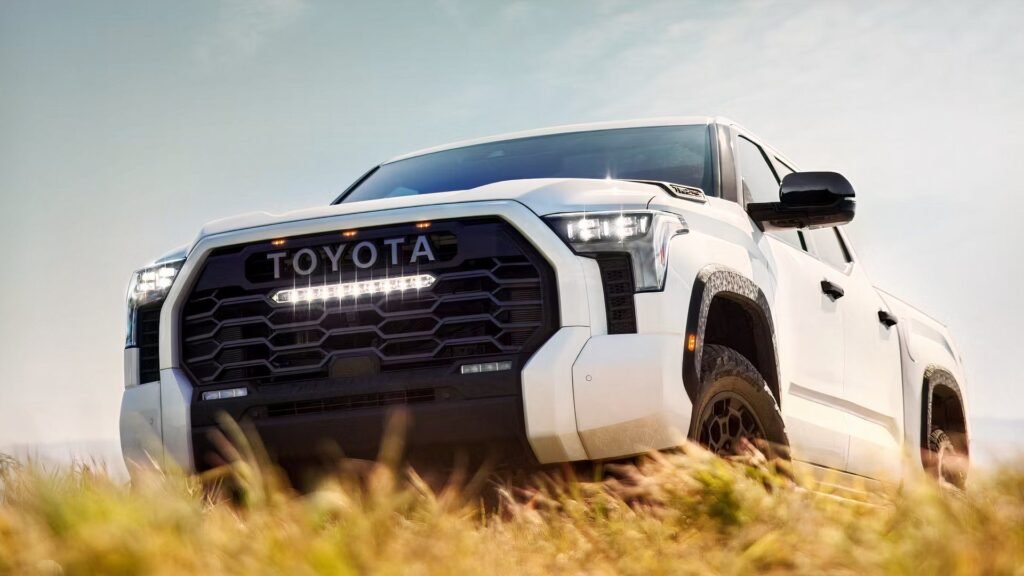 Toyota Tundra SR vs SR5: Why Spending $5,000 More Actually Makes Sense