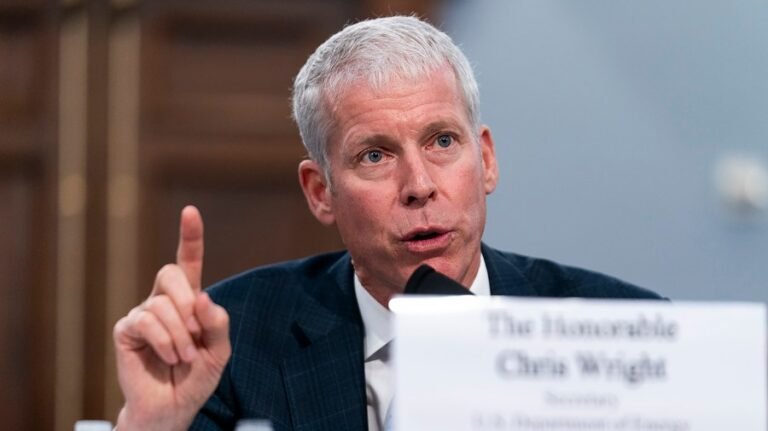 Wright throws cold water on diesel export ban
