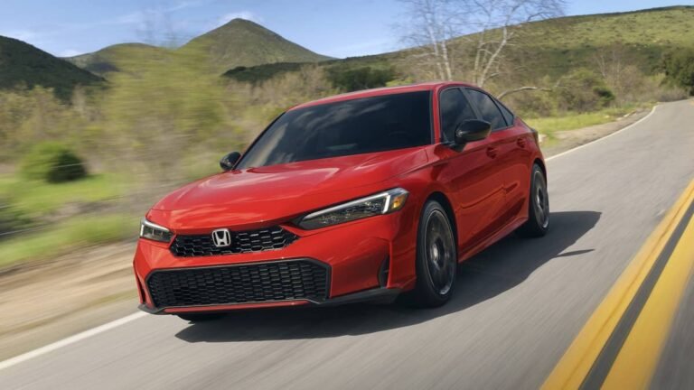 2027 Honda Civic's Top Hybrid Gets the Prelude's Fake Gearshifts