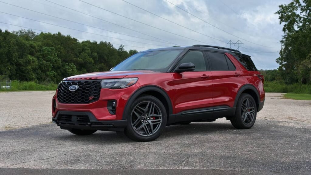 The 2026 Ford Explorer ST Is A 400-HP Family SUV Bargain