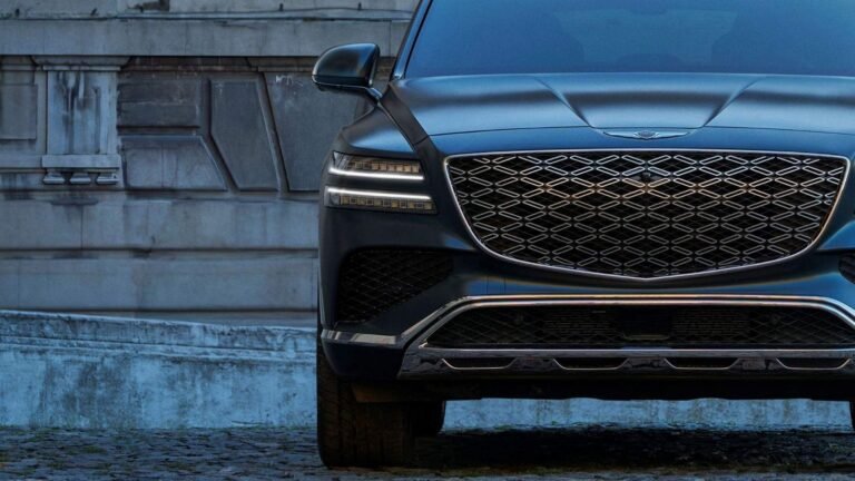 Genesis Officially Confirms GV80 Hybrid Details, And Lexus Should Be Worried