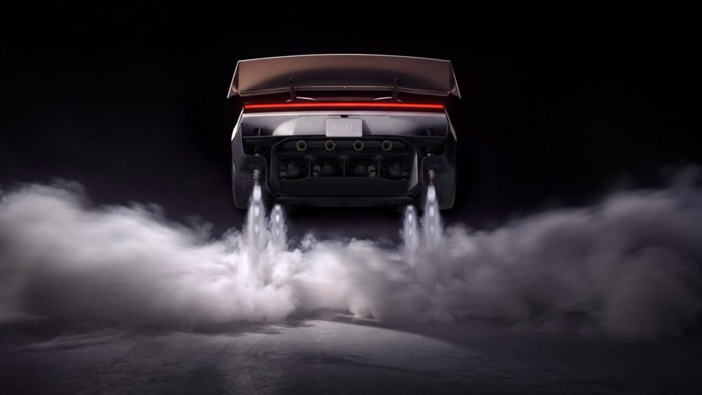 Musk Wants The New Tesla Roadster To Go Over 380 MPH