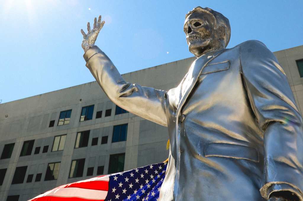 This Ron DeSantis Statue Can’t Take the Heat