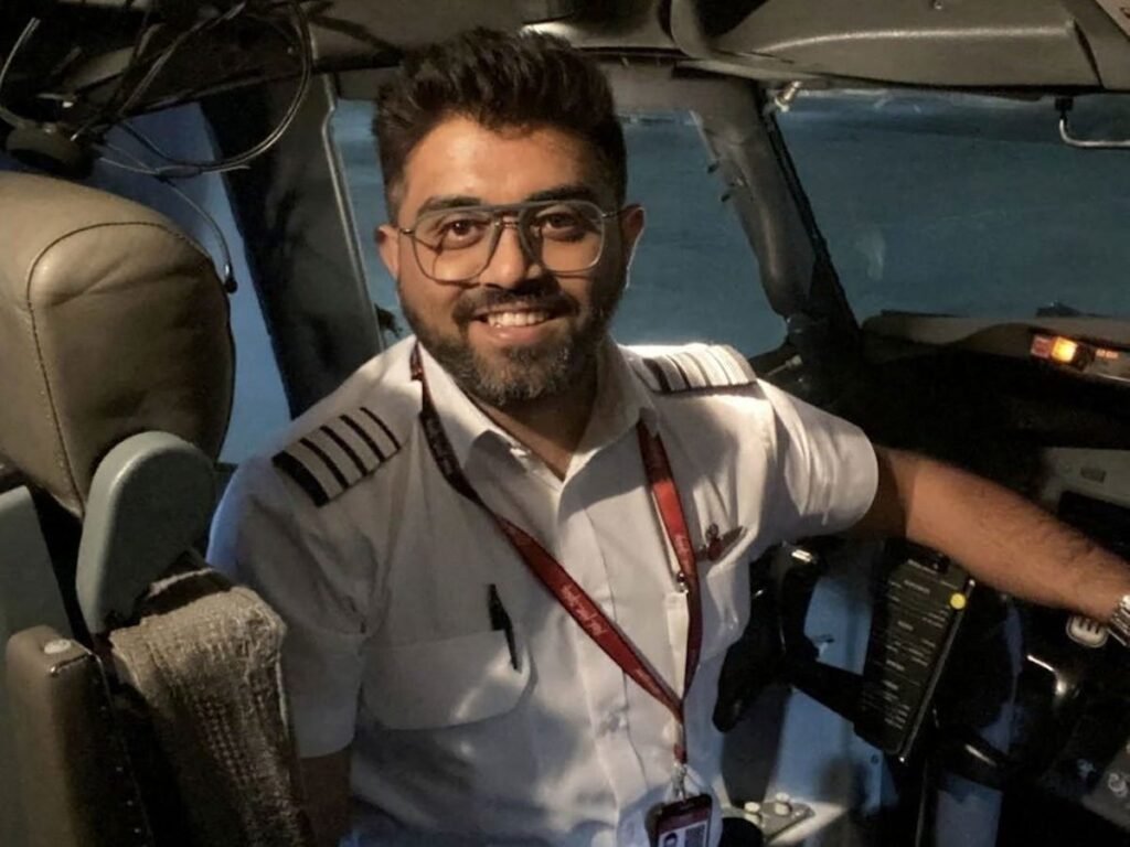 'I couldn't let everyone else die': The Flydubai pilot stabbed by his coworker describes how he helped save Flight 1073
