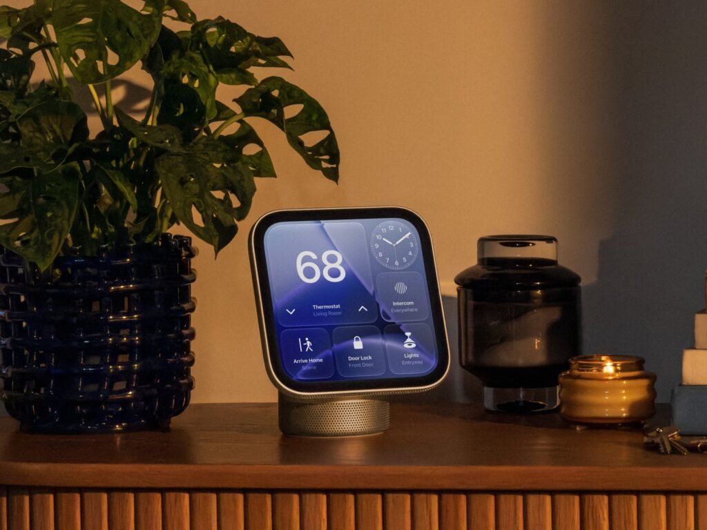 Apple's first smart home device, the HomeView, is here