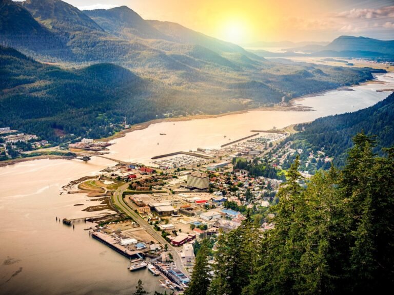 The 10 safest cities in the US — and the 10 least safe