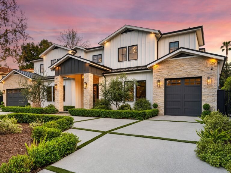 I work in luxury real estate. These are the 5 red flags I tell buyers they should never ignore.