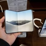 Apple's iPhone Duo is getting roasted over screen cracks
