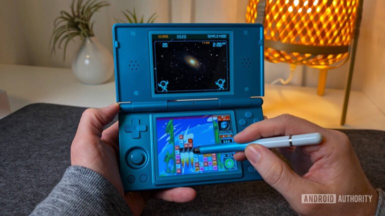 This launcher was made for your dual-screen Android handheld