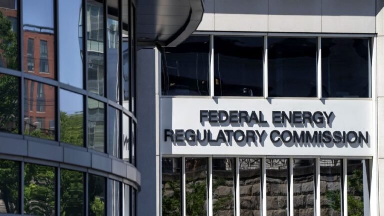 FERC moves to ease gas approvals