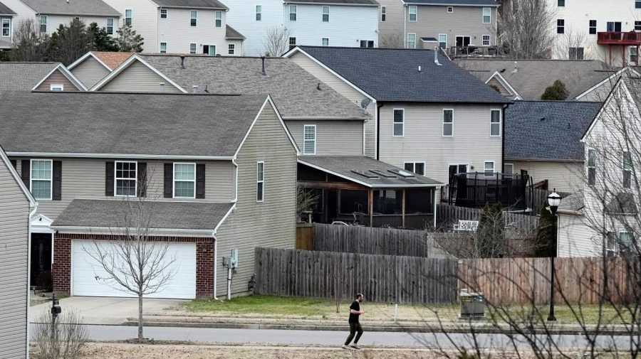 How rising mortgage rates are hitting the housing market hard — at a terrible time for GOP