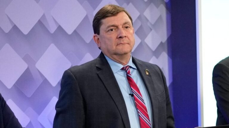 Jackson holds edge over Collins in Maine Senate race: Poll