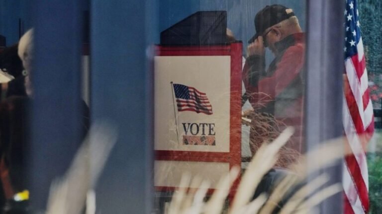 Sabato's Crystal Ball shifts 2 Senate races toward Democrats