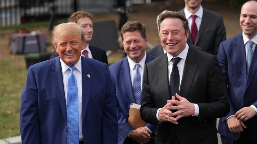 Musk gives GOP a boost ahead of the midterms