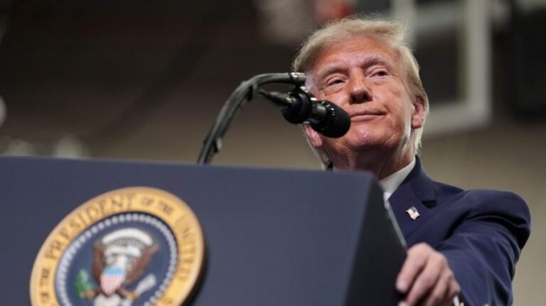 Trump: Refinery disruptions, not Hormuz, are driving gas prices