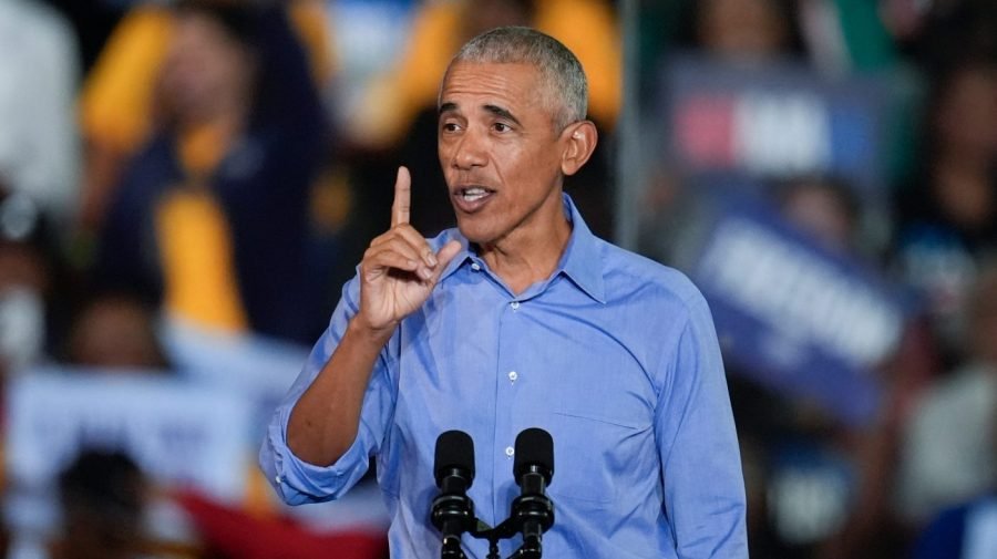 Obama: Omar investigation should ‘outrage all Americans’