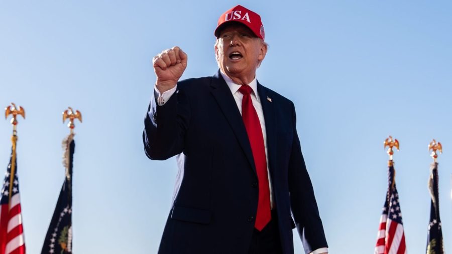 Live updates: Candidates tangle in midterm debates; Trump heads back to Texas