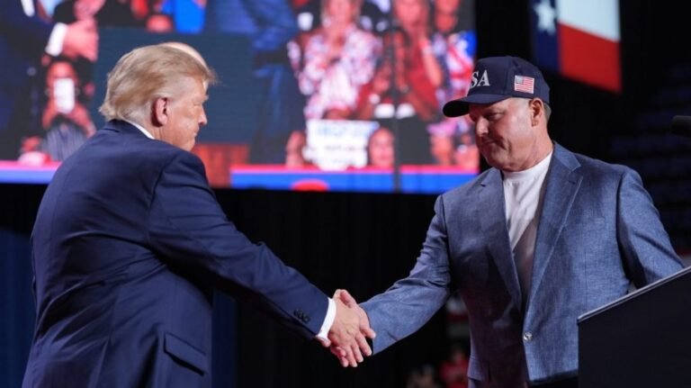 Former MLB pitcher Roger Clemens to receive Medal of Freedom, Trump says