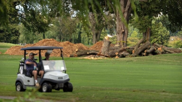 Judge orders Trump administration to halt work at DC golf course until later this month