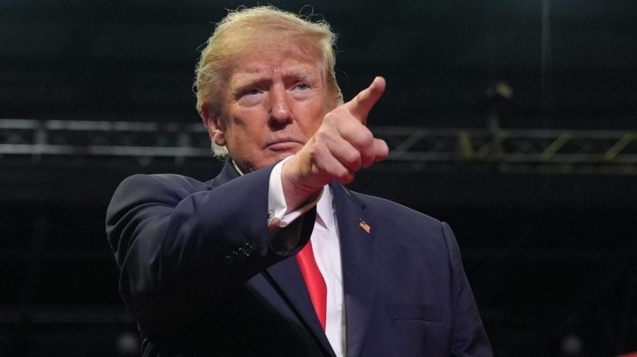 Watch live: Trump takes campaign blitz to Georgia
