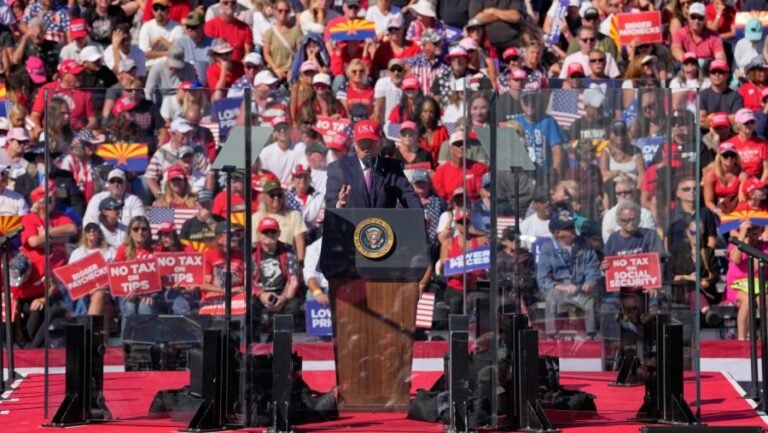 Trump says leakers should be shot: 'They're the scum of the earth'